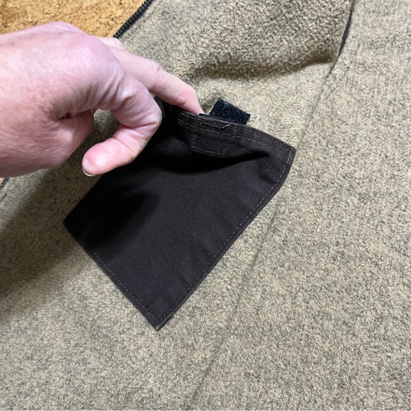 Carhartt Wm’s Sandstone Duck Insulated Dark Brown Workwear Vest Sz L - Picture 7 of 16